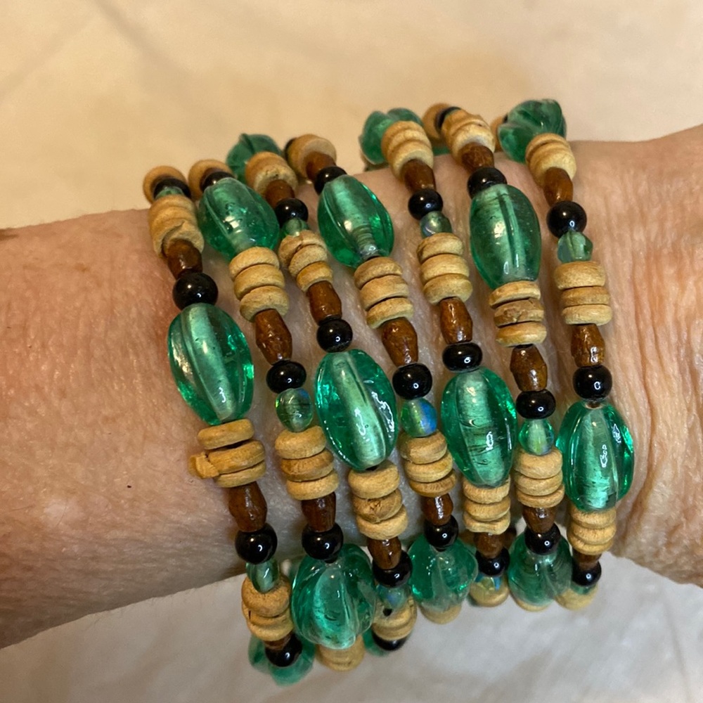 Artisan OOAK Handcrafted Mixed Media Multicolor Bracelet Stretch Wire OSFA